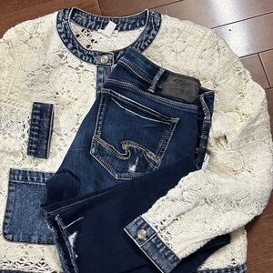 Sz 30/26🇨🇦⭐️Silver Kenni Jeans Dark Blue Distressed Skinny Jeans. New condition.